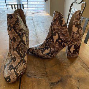 Steve Madden booties